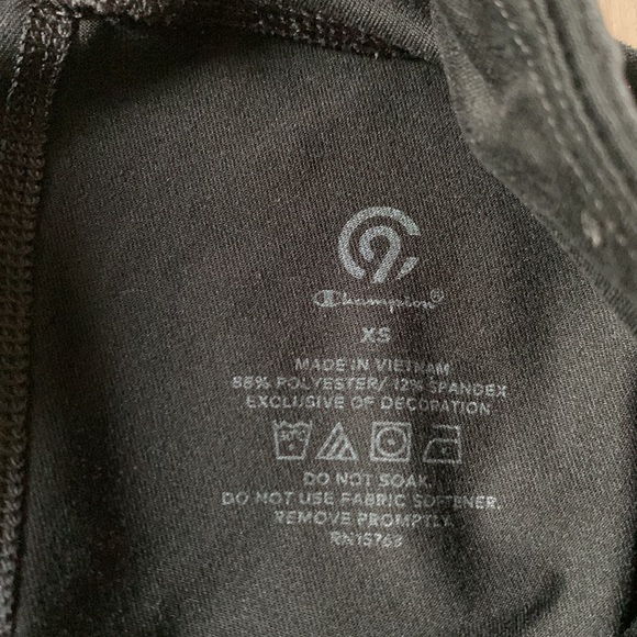 Woman’s Champion leggings - Picture 2 of 4